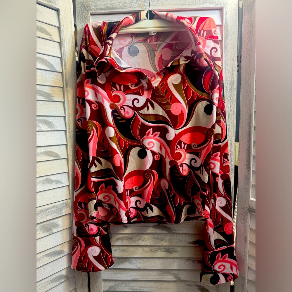 Gorgeous Gently Used twice, stretchy Boho Print top❤️🌸❤️